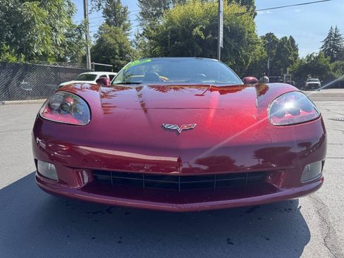 Used 2005 Chevrolet Corvette Convertible w/ Preferred Equipment Group RWD image 9