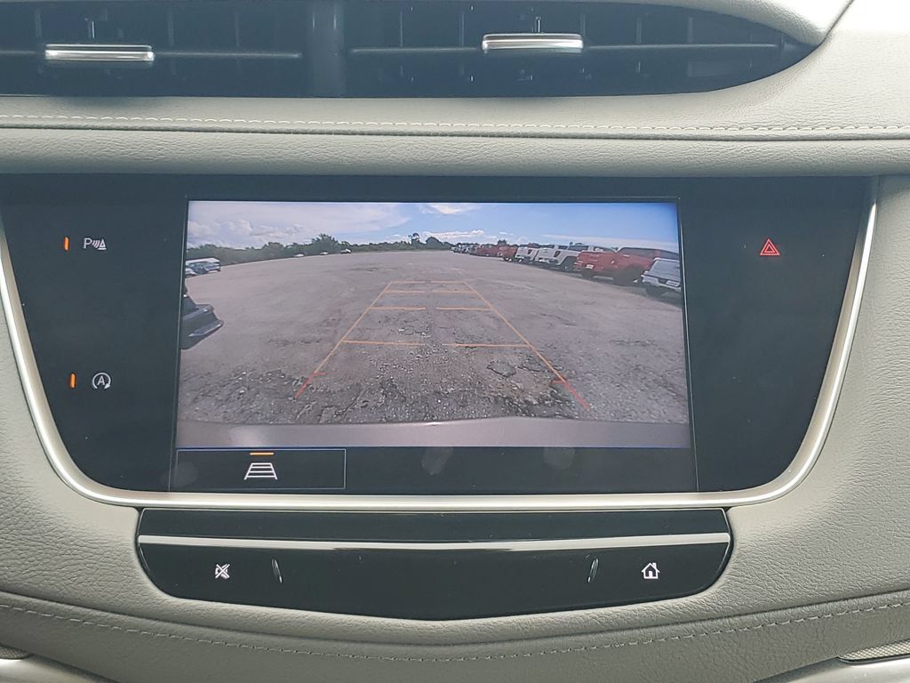 Used 2023 Cadillac XT5 Premium Luxury FWD image 18