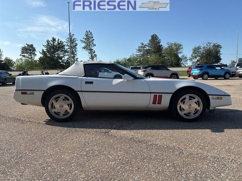 Used 1989 Chevrolet Corvette Convertible RWD image 4