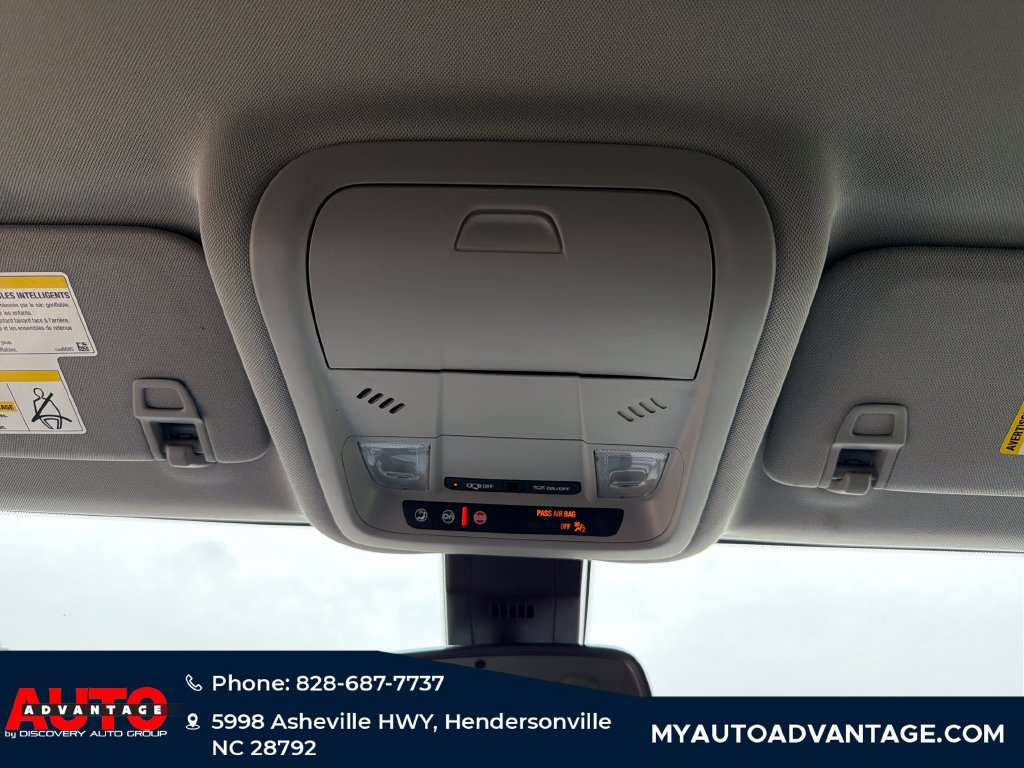 Used 2024 GMC Terrain SLE AWD/4WD image 27