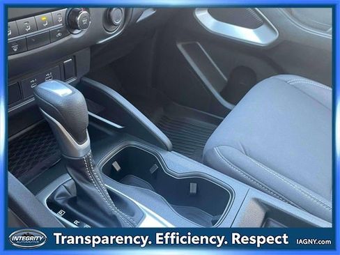 Certified 2024 Nissan Frontier SV image 31