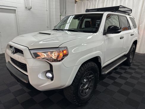 Used 2020 Toyota 4Runner Venture image 4