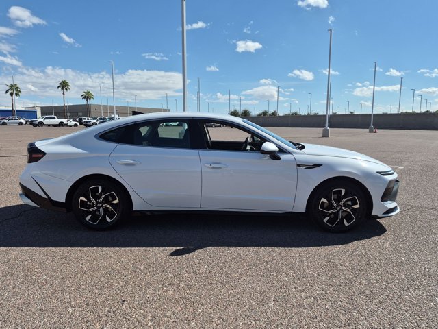 Used 2025 Hyundai Sonata SEL FWD image 4