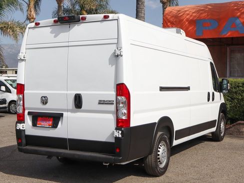 Used 2025 RAM ProMaster 3500 w/ Convenience Group image 9