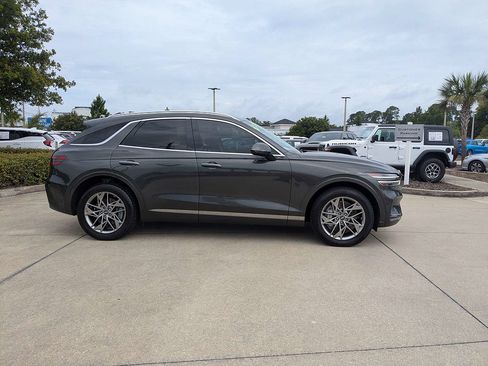 Used 2025 Genesis GV70 2.5T AWD/4WD image 2