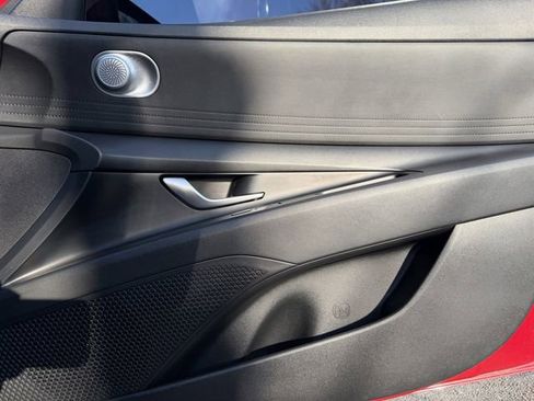 Used 2022 Hyundai Elantra SE image 27