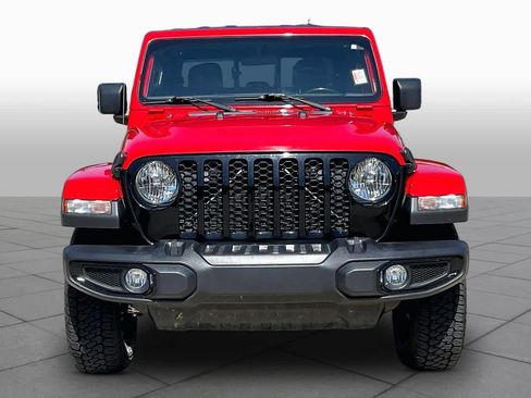 Used 2022 Jeep Gladiator Sport AWD/4WD image 4