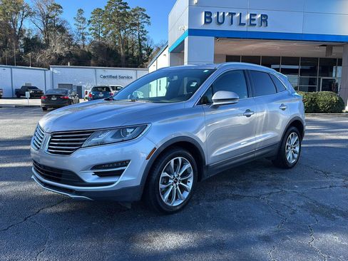 Used 2017 Lincoln MKC Select w/ Select Plus Package image 2