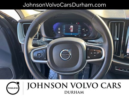 Used 2023 Volvo XC60 B5 Core w/ Climate Package image 16
