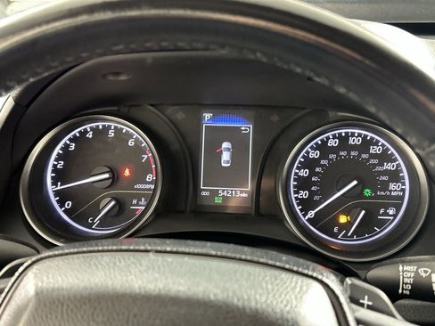 Used 2023 Toyota Camry SE image 14