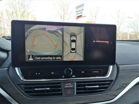 New 2025 Nissan Altima 2.5 SL image 14