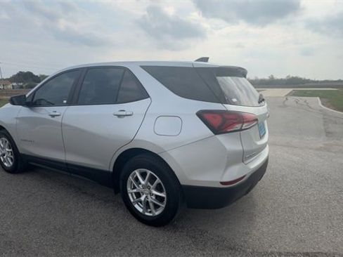 Certified 2022 Chevrolet Equinox LS image 6