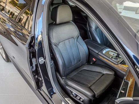 Used 2017 BMW 740i xDrive AWD/4WD image 51