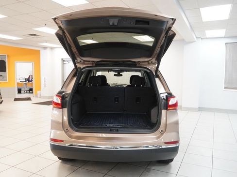 Used 2019 Chevrolet Equinox LT FWD image 9