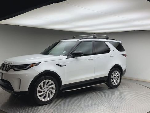 Certified 2025 Land Rover Discovery S AWD/4WD image 6