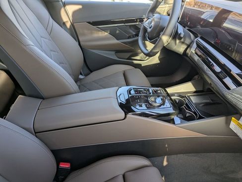 New 2026 BMW 530i xDrive w/ Premium Package AWD/4WD image 35