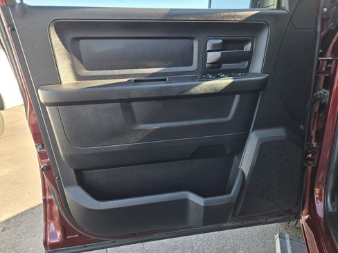 Used 2018 RAM 1500 Express image 11