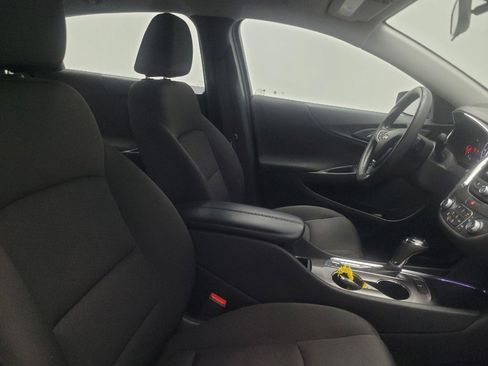 Used 2019 Chevrolet Malibu Hybrid FWD image 21