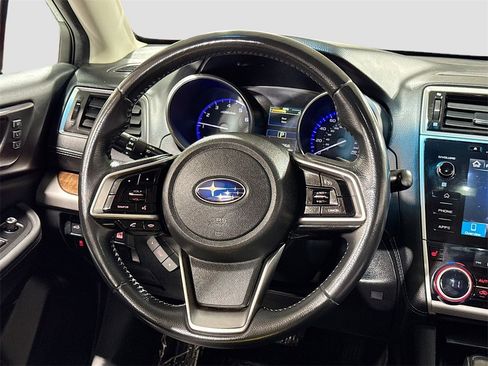 Used 2018 Subaru Outback 3.6R Limited w/ Popular Package #2 image 16