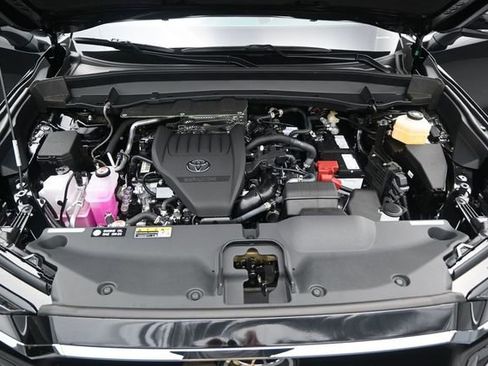 New 2026 Toyota Grand Highlander FWD image 18