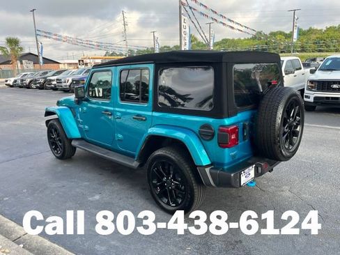 Used 2024 Jeep Wrangler Unlimited Sahara w/ Technology Group AWD/4WD image 43