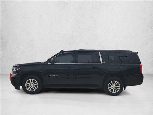 Used 2017 Chevrolet Suburban LT w/ Max Trailering Package image 8