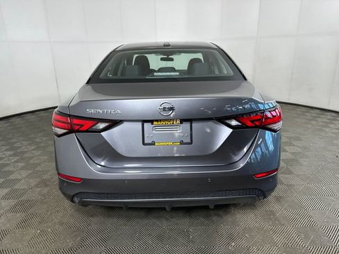 Used 2022 Nissan Sentra SV image 4