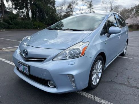 Used 2012 Toyota Prius V Five image 1