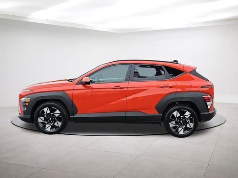Used 2024 Hyundai Kona SEL image 4
