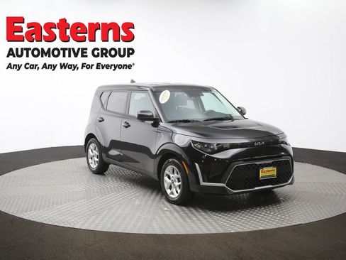 Used 2025 Kia Soul LX w/ LX Technology Package FWD image 49