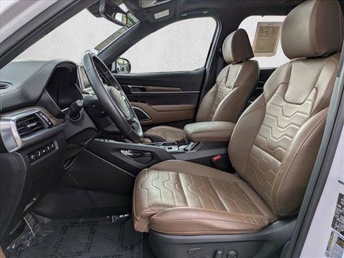 Used 2022 Kia Telluride SX w/ SX Prestige Package AWD/4WD image 17