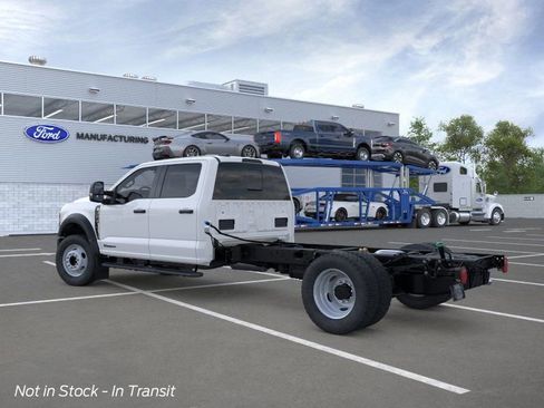New 2026 Ford F550 4x4 Crew Cab image 4