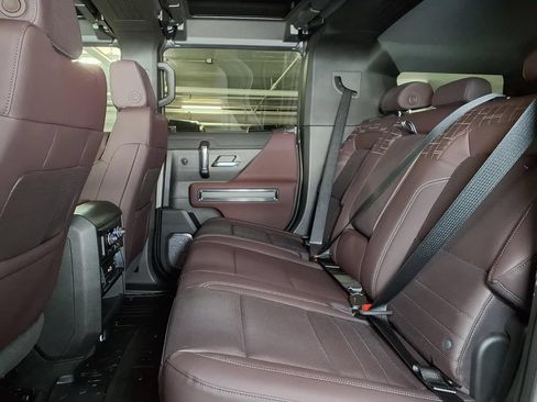 Used 2026 GMC Hummer EV SUV AWD/4WD image 12