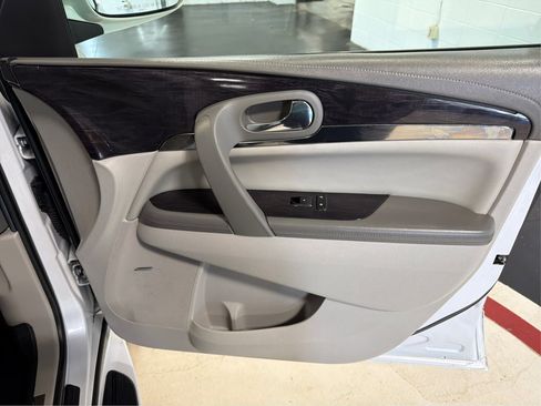 Used 2016 Buick Enclave Premium AWD/4WD image 27