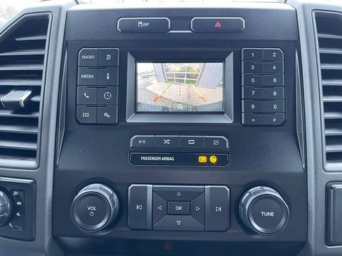 Used 2022 Ford F250 XL w/ Power Equipment Group image 17