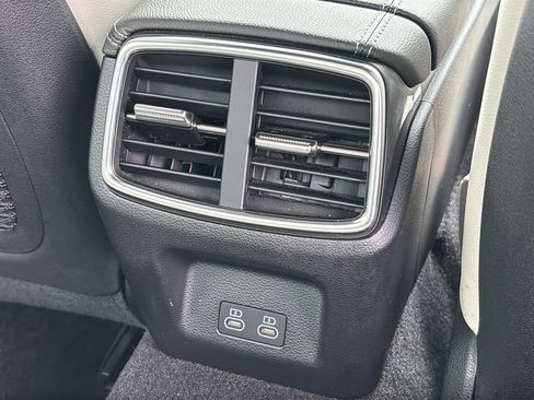 Certified 2025 Genesis G70 2.5T w/ Sport Prestige Package AWD/4WD image 38