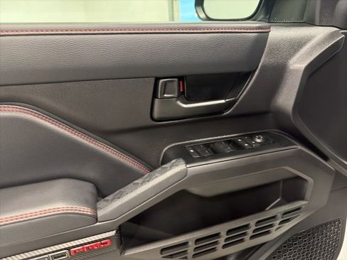 Used 2025 Toyota Tacoma TRD Pro image 40