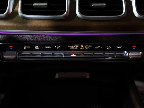 Used 2021 Mercedes-Benz GLE 350 image 28