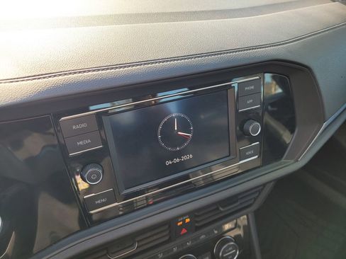 Used 2024 Volkswagen Jetta SE image 13