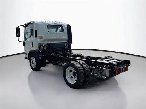 New 2025 Chevrolet Low Cab Forward RWD image 5