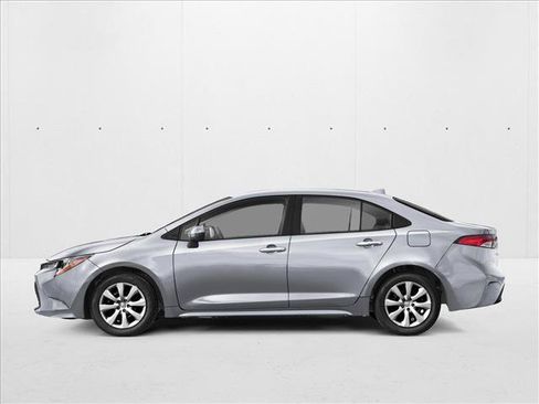 Used 2026 Toyota Corolla LE FWD image 3