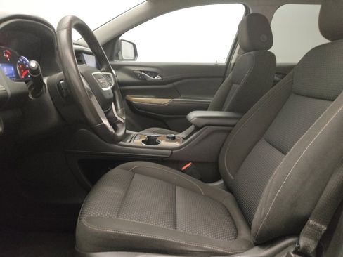 Used 2022 GMC Acadia SLE FWD image 17