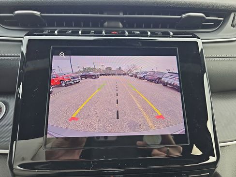 New 2025 Jeep Grand Cherokee Altitude image 20