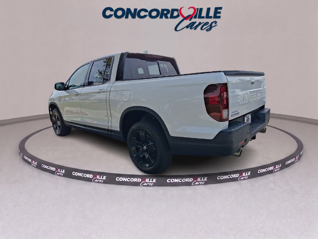Used 2024 Honda Ridgeline Black Edition image 4