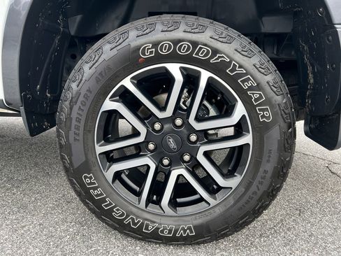 Certified 2024 Ford Ranger Lariat w/ FX4 Off-Road Package image 25