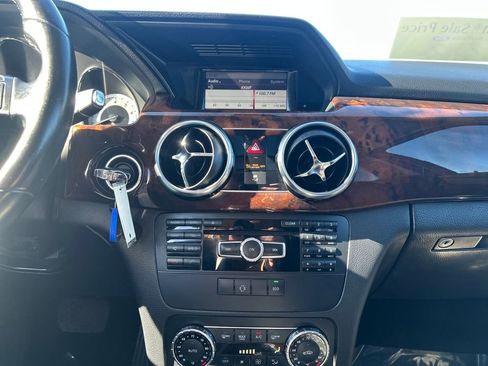 Used 2013 Mercedes-Benz GLK 350 4MATIC image 23
