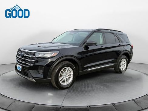 Used 2025 Ford Explorer Active image 1