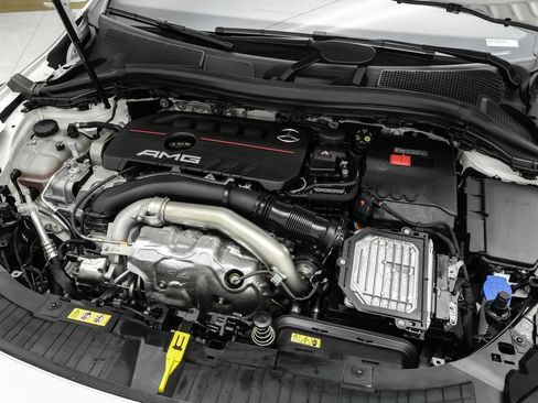 Used 2025 Mercedes-Benz GLA 35 AMG 4MATIC w/ Exclusive Trim Package image 45