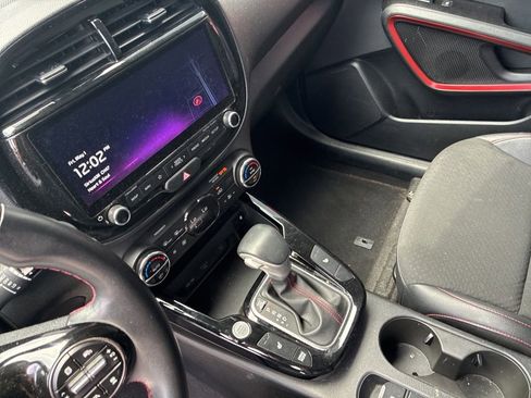Used 2023 Kia Soul GT-Line w/ GT-Line Technology Package FWD image 19