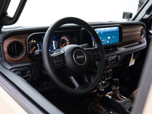 Used 2025 Jeep Gladiator Rubicon w/ Safety Group image 63